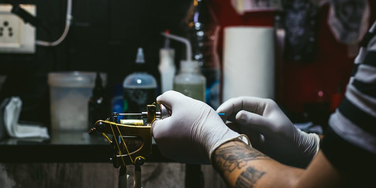embotellamiento Escritura Opresor Material para tatuar y pasos para higiene de manos | Blog Iberomed
